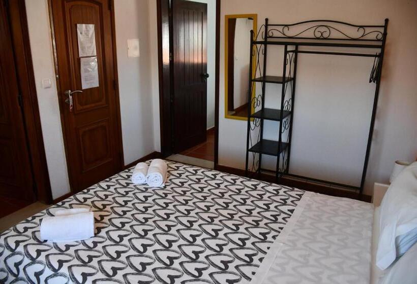 膳宿费 Alojamentos Vitinho Vila Nova Milfontes