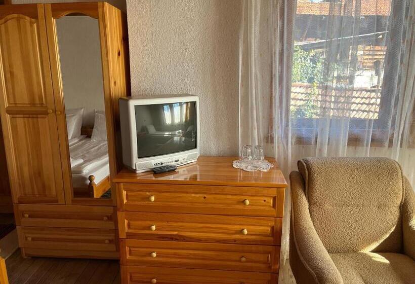 بنسيون Guest House Lina