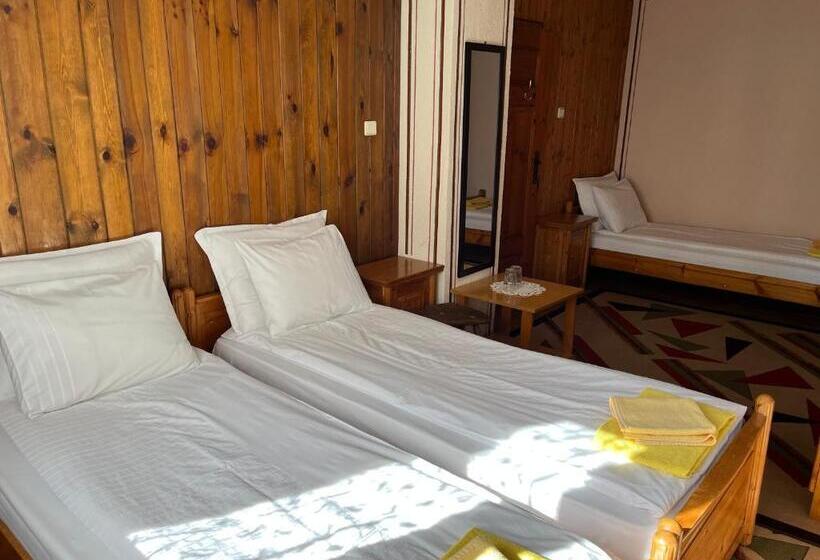 بنسيون Guest House Lina