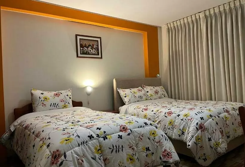 ペンション Hostal Inkanto Taruma