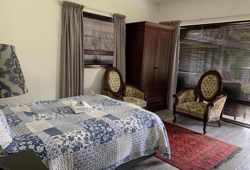 Пансион Mountain Dew Guest House