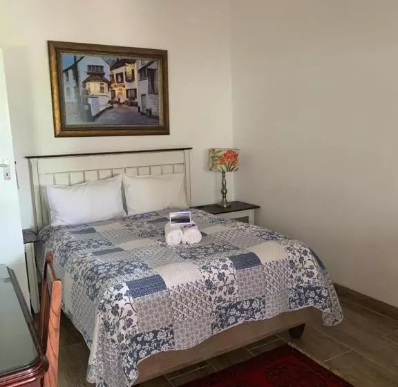 پانسیون Mountain Dew Guest House