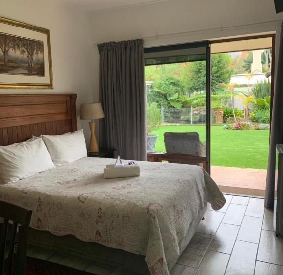 Пансион Mountain Dew Guest House