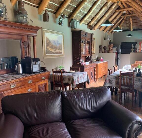 Пансион Mountain Dew Guest House