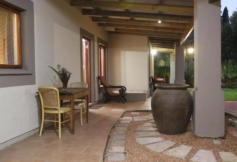 پانسیون Mountain Dew Guest House