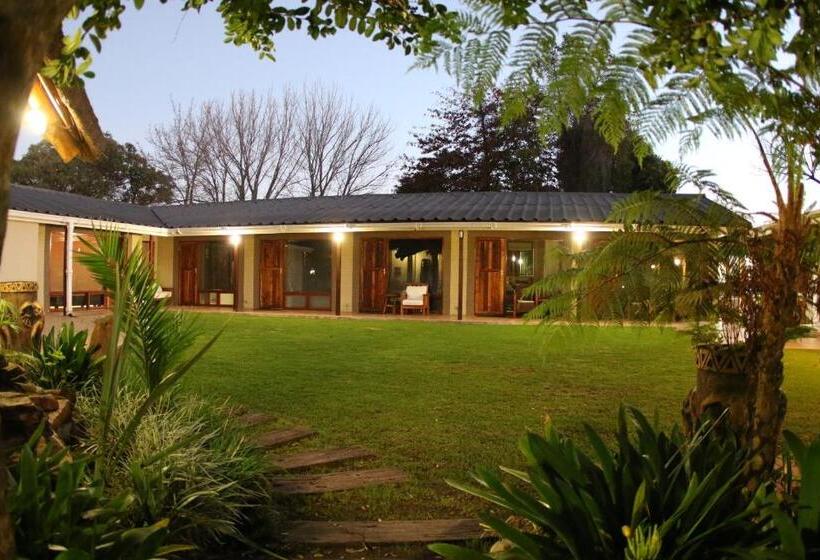 Пансион Mountain Dew Guest House