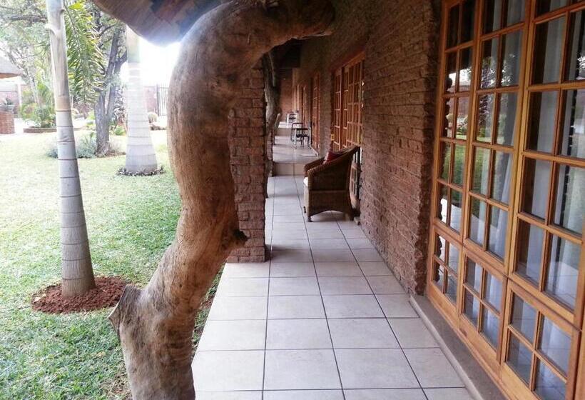 פנסיון Siesta Guest House