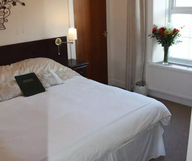 پانسیون Cedars Guesthouse