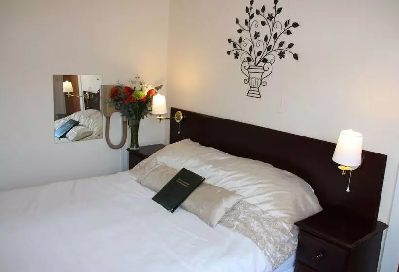 پانسیون Cedars Guesthouse