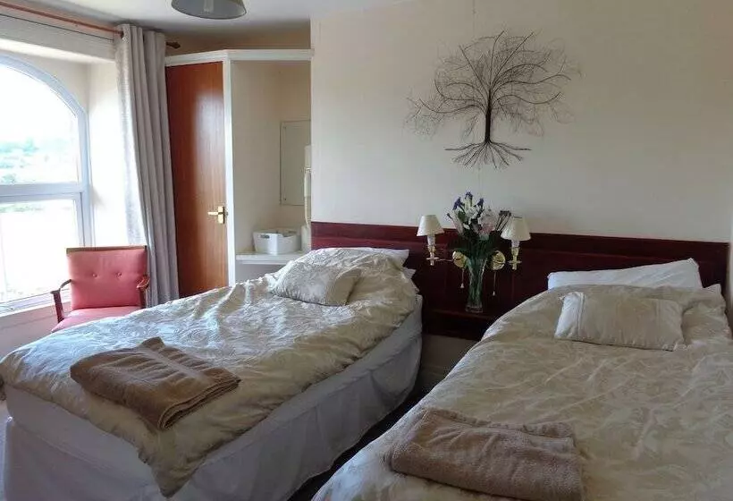 پانسیون Cedars Guesthouse