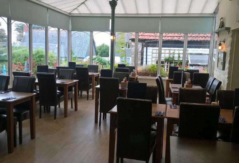 旅馆 The Badger Inn