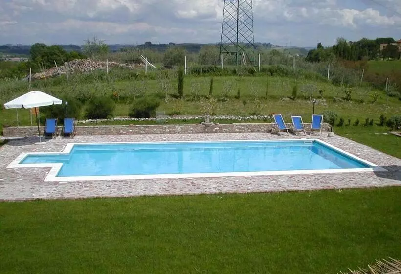 Hotelli Agriturismo Poggio Ai Grilli