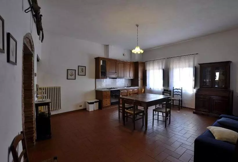 Hotelli Agriturismo Poggio Ai Grilli