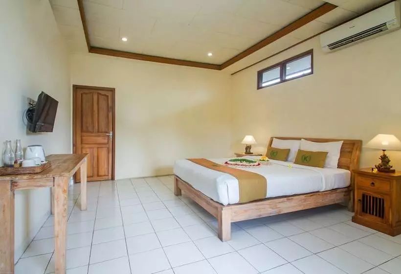 ホテル Kudesa Homestay By Pramana Villas