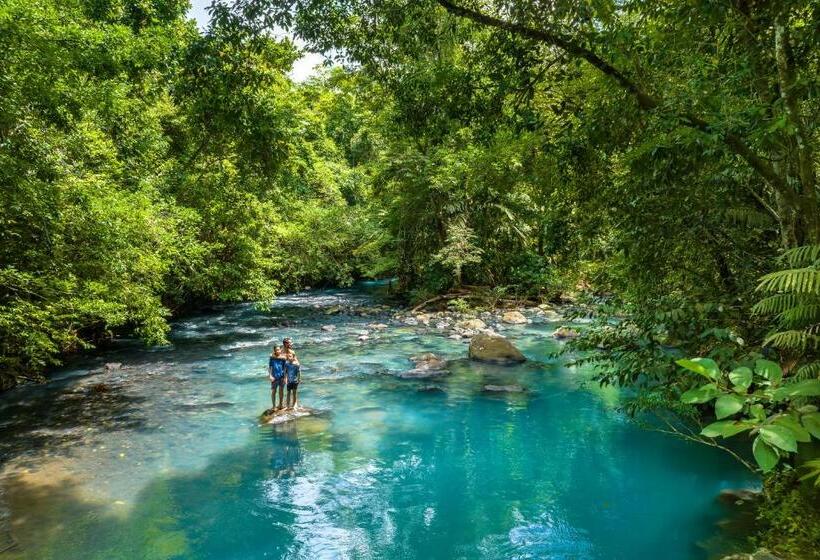 هتل Catarata Río Celeste