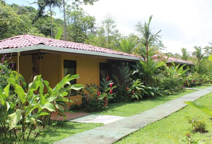 هتل Catarata Río Celeste