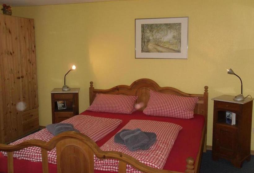 ペンション Cafe Restaurant Vedder