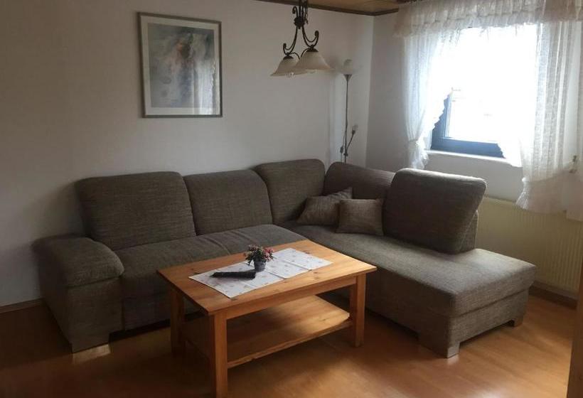 ペンション Cafe Restaurant Vedder