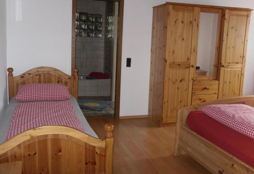 ペンション Cafe Restaurant Vedder