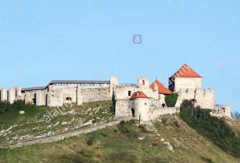 پانسیون Cyrano Vendégház