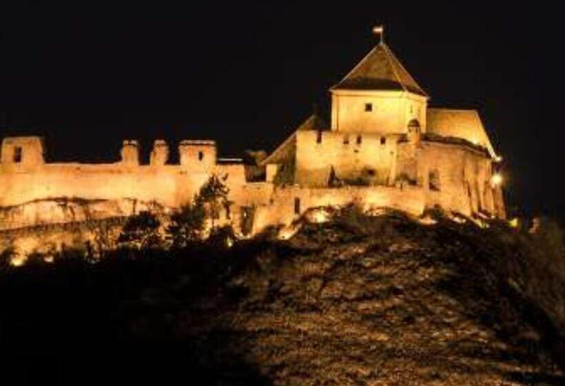 پانسیون Cyrano Vendégház