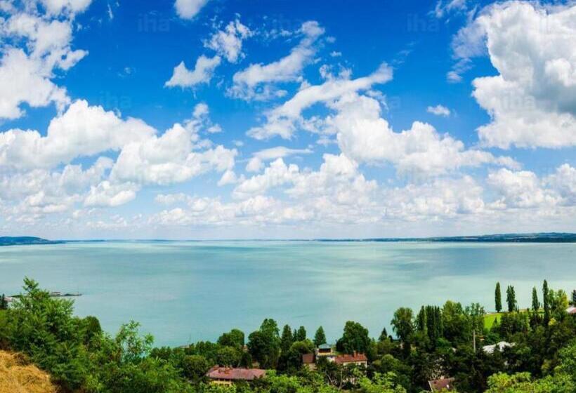 پانسیون Cyrano Vendégház