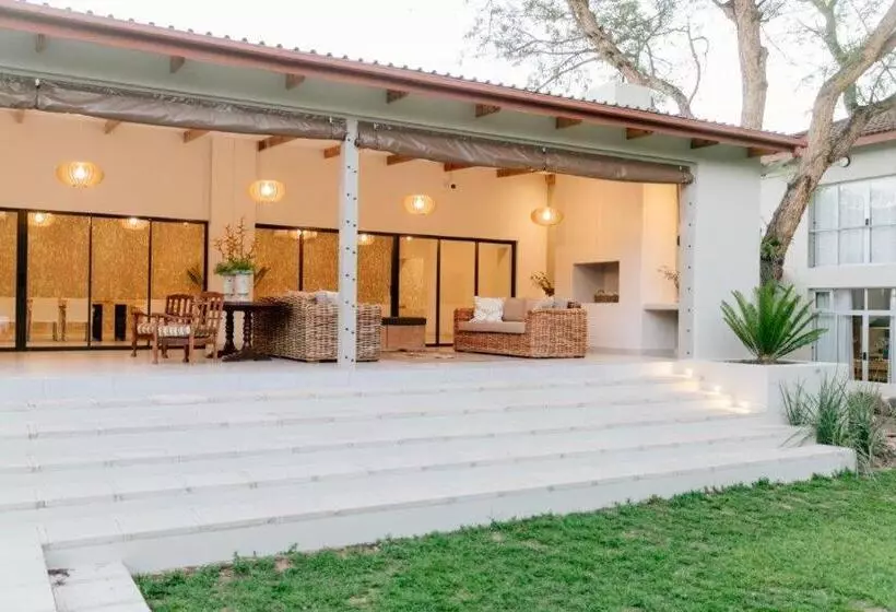 Majatalo Elegant Lodge & Conference Center