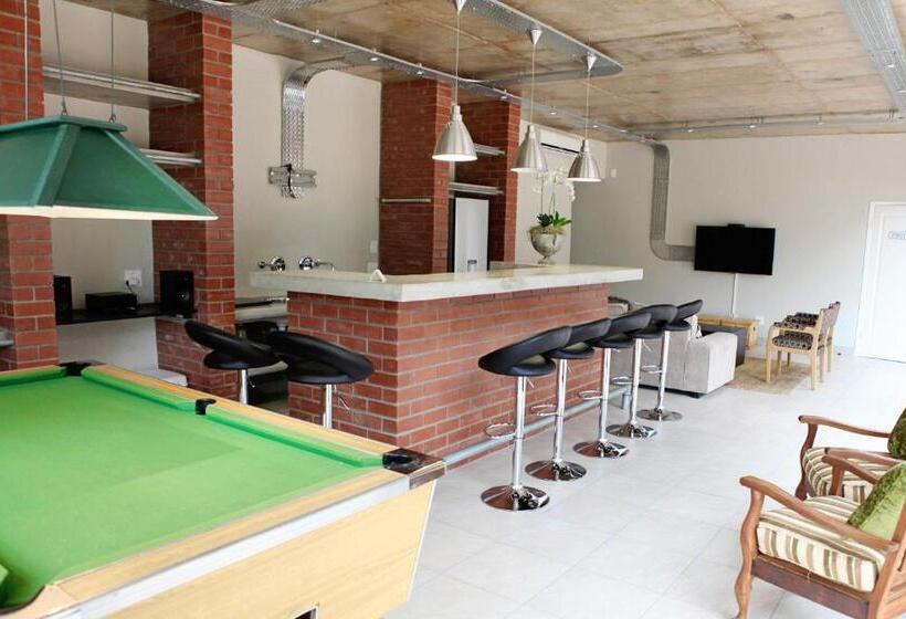 膳宿费 Elegant Lodge & Conference Center