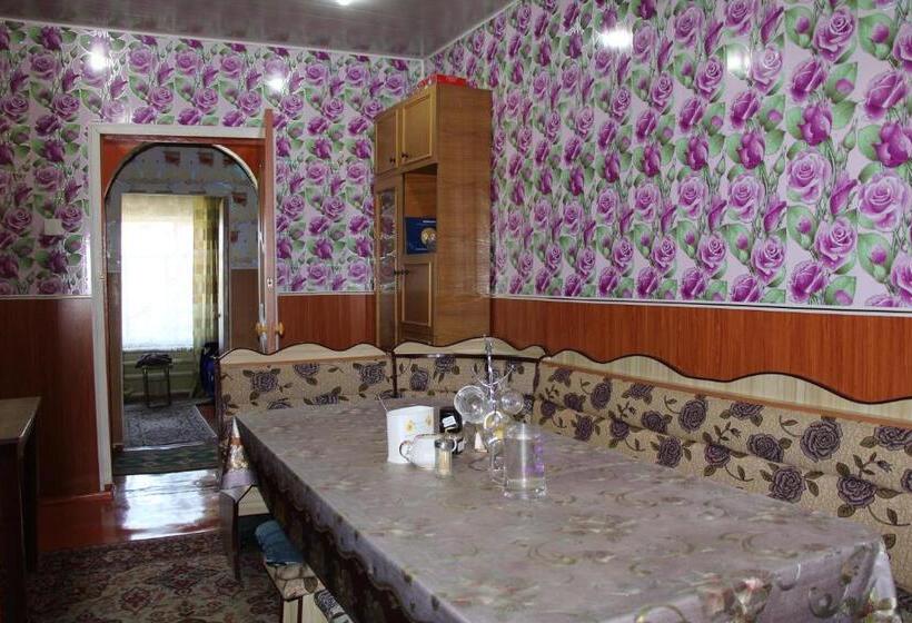 پانسیون Guest House On Derbisheva