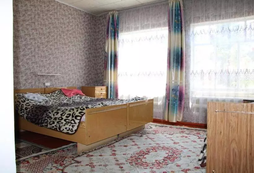 پانسیون Guest House On Derbisheva