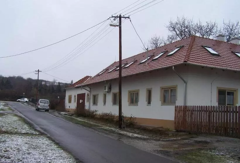پانسیون Guesthouse Kohári