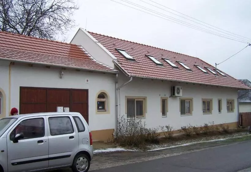 پانسیون Guesthouse Kohári
