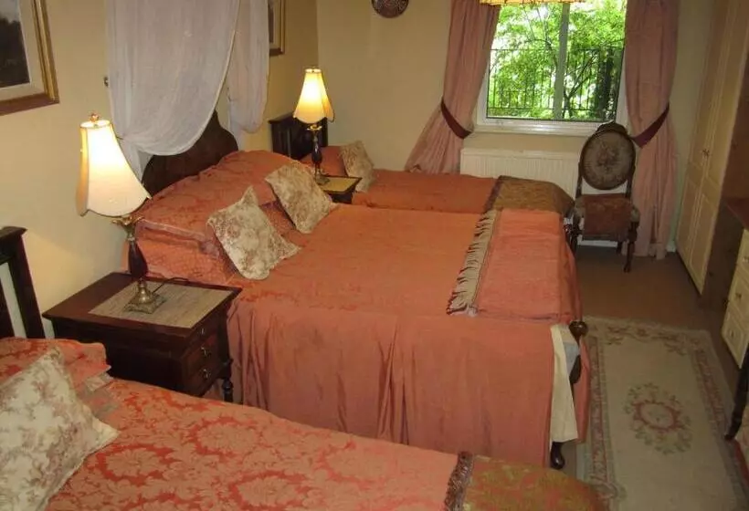 Majatalo Killyon Guest House