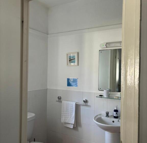 旅馆 The Yacht Inn