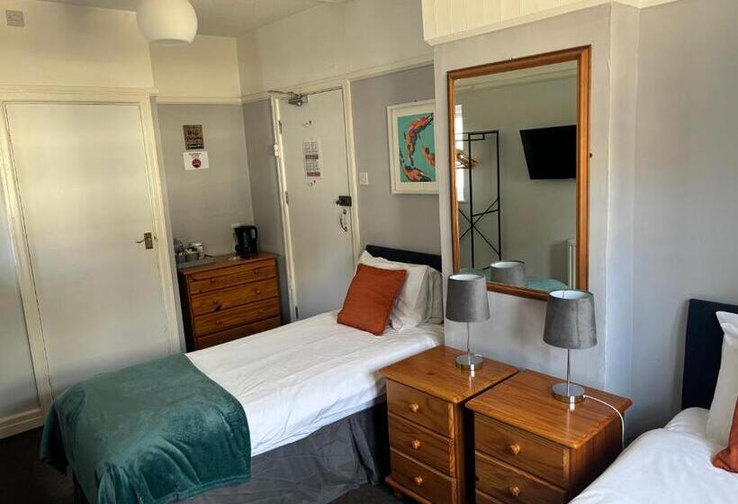 旅馆 The Yacht Inn