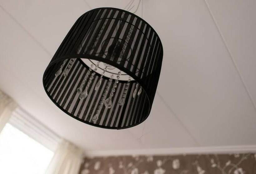 Cafe Pension The Chandelier