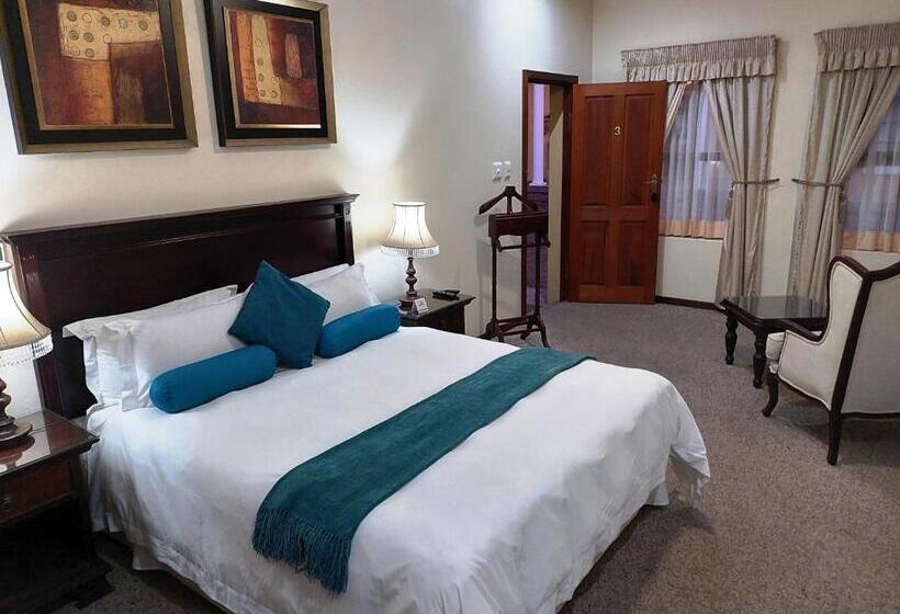 פנסיון 26 On Chamberlain Guest House