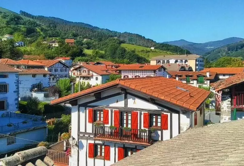 پانسیون Hostal Ekaitza