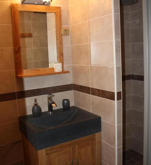 بنسيون Les Songes D Héléna