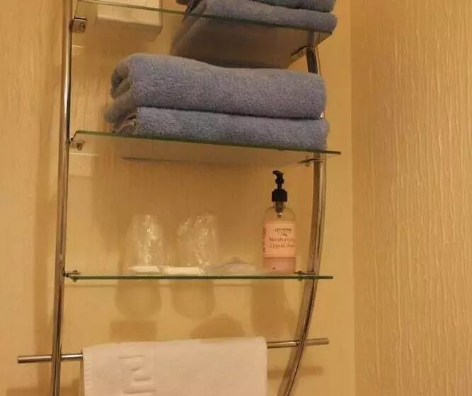 Majatalo Monravon Guest House