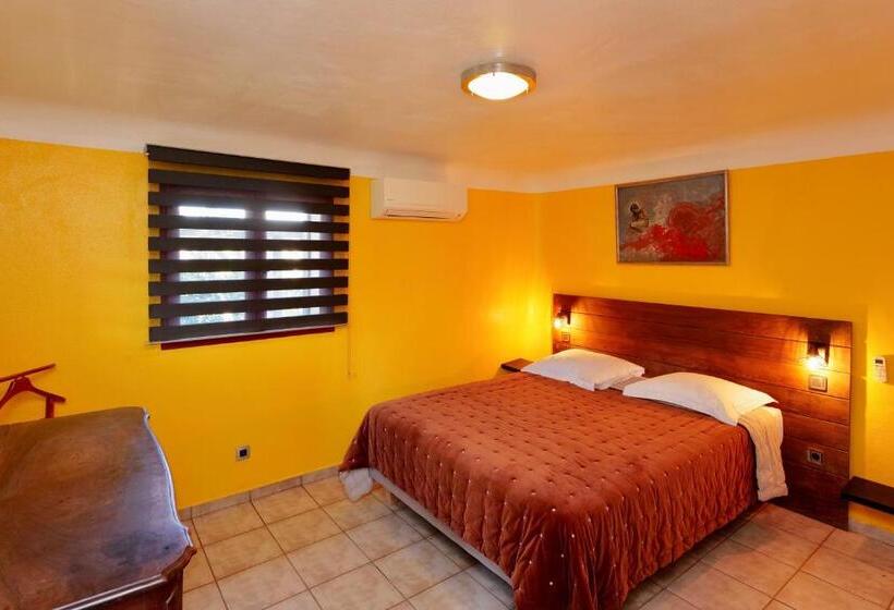 ユースホステル Domaine Pozzo Di Mastri