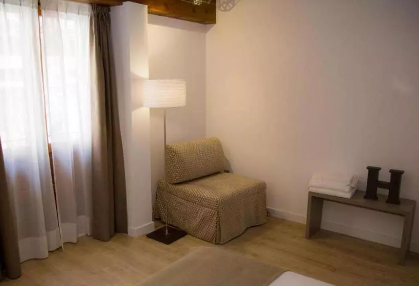 پانسیون Hab Urban Hostel