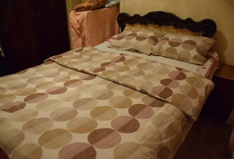 پانسیون Medico And Suliko Guest House