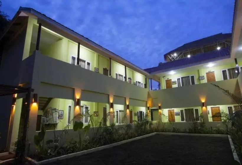 پانسیون New Wave Ii Guest House