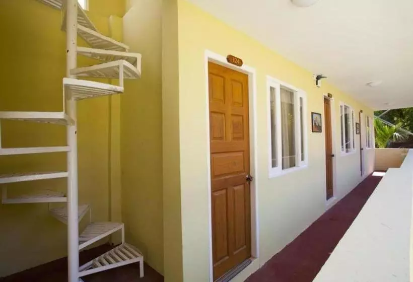 پانسیون New Wave Ii Guest House