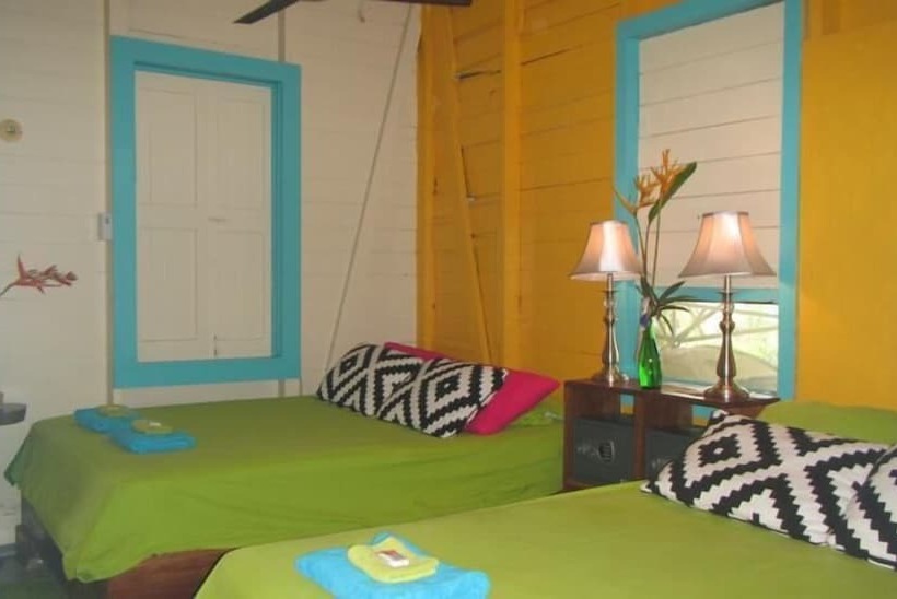 پانسیون The Bocas Beach House