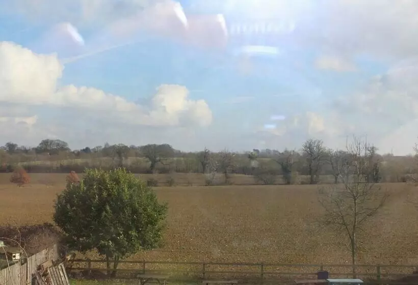 ユースホステル The Railway Inn Westerfield