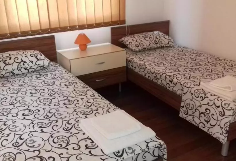 Majatalo Guest House Nedelchevi