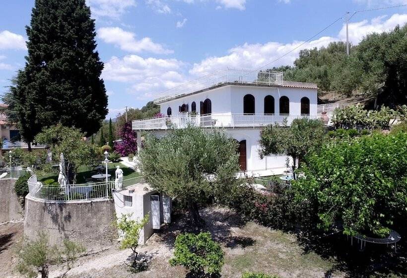 פנסיון Il Paradiso Di Hyele