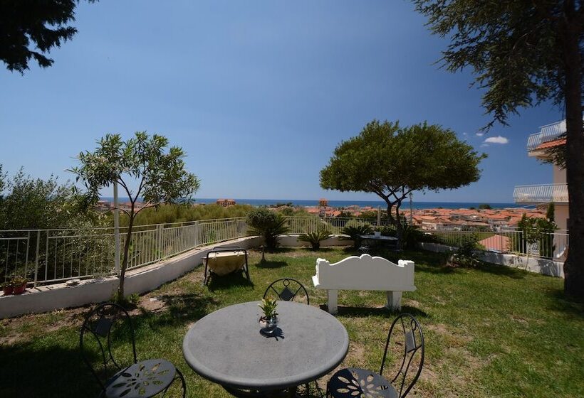 פנסיון Il Paradiso Di Hyele